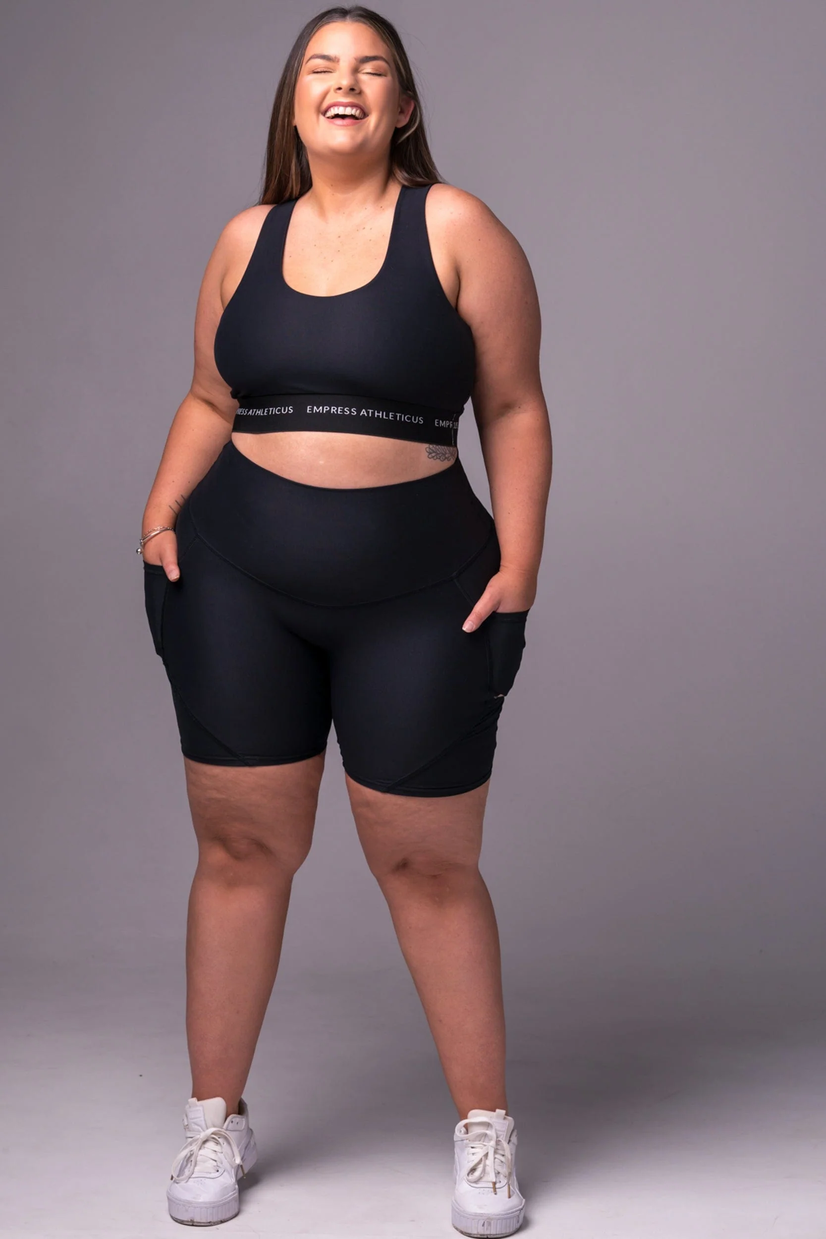 Black Dynamic Full Coverage Crop - Image 5