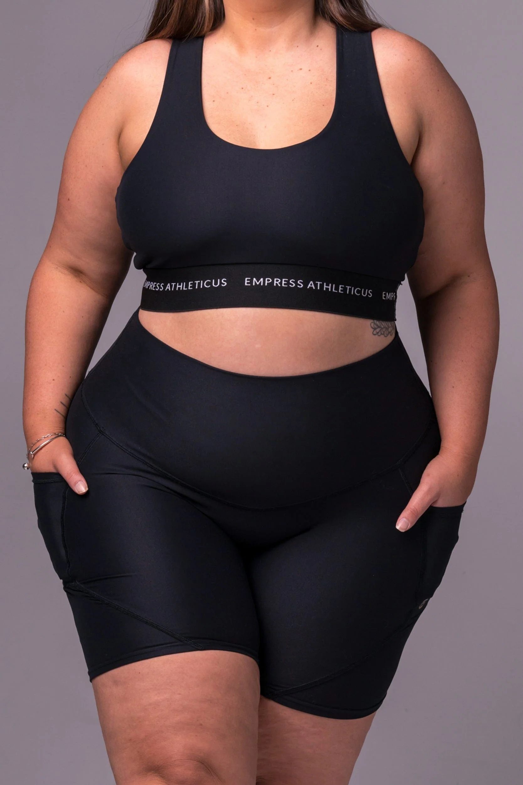 Black Dynamic Full Coverage Crop - Image 7