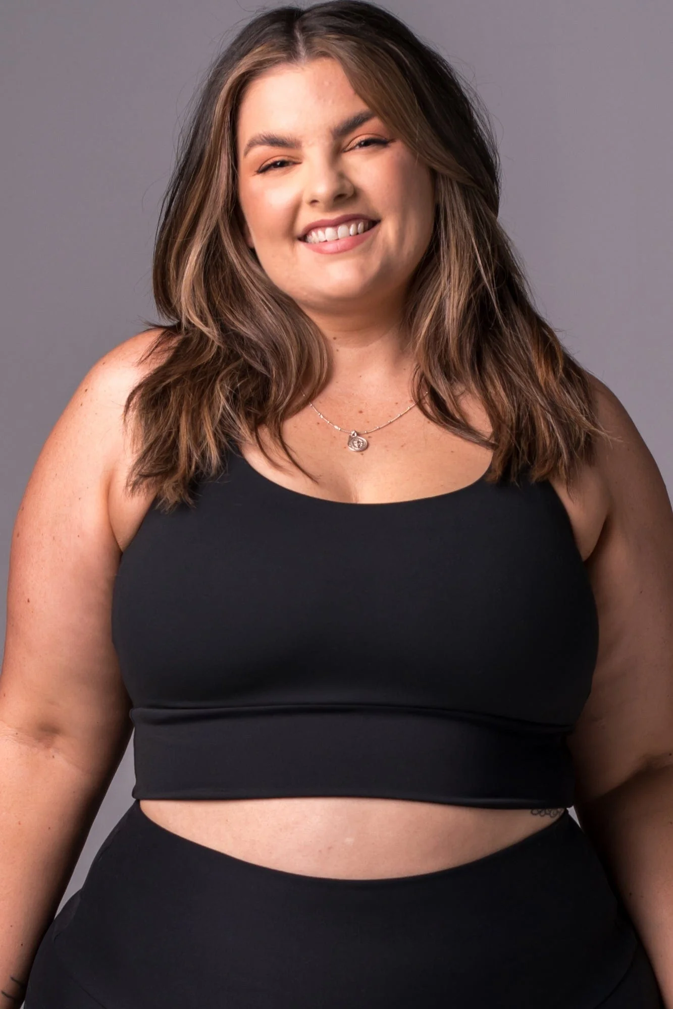 Black Luxe Yoga Crop - Image 10