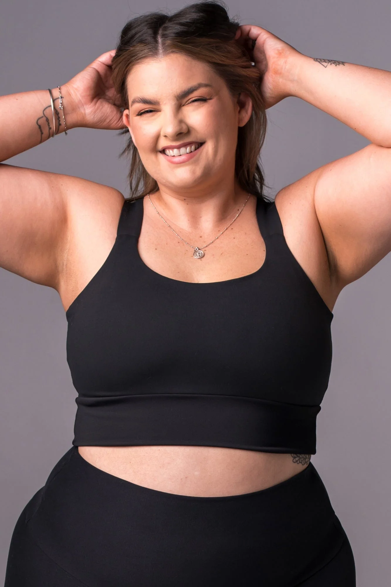 Black Luxe Yoga Crop - Image 6