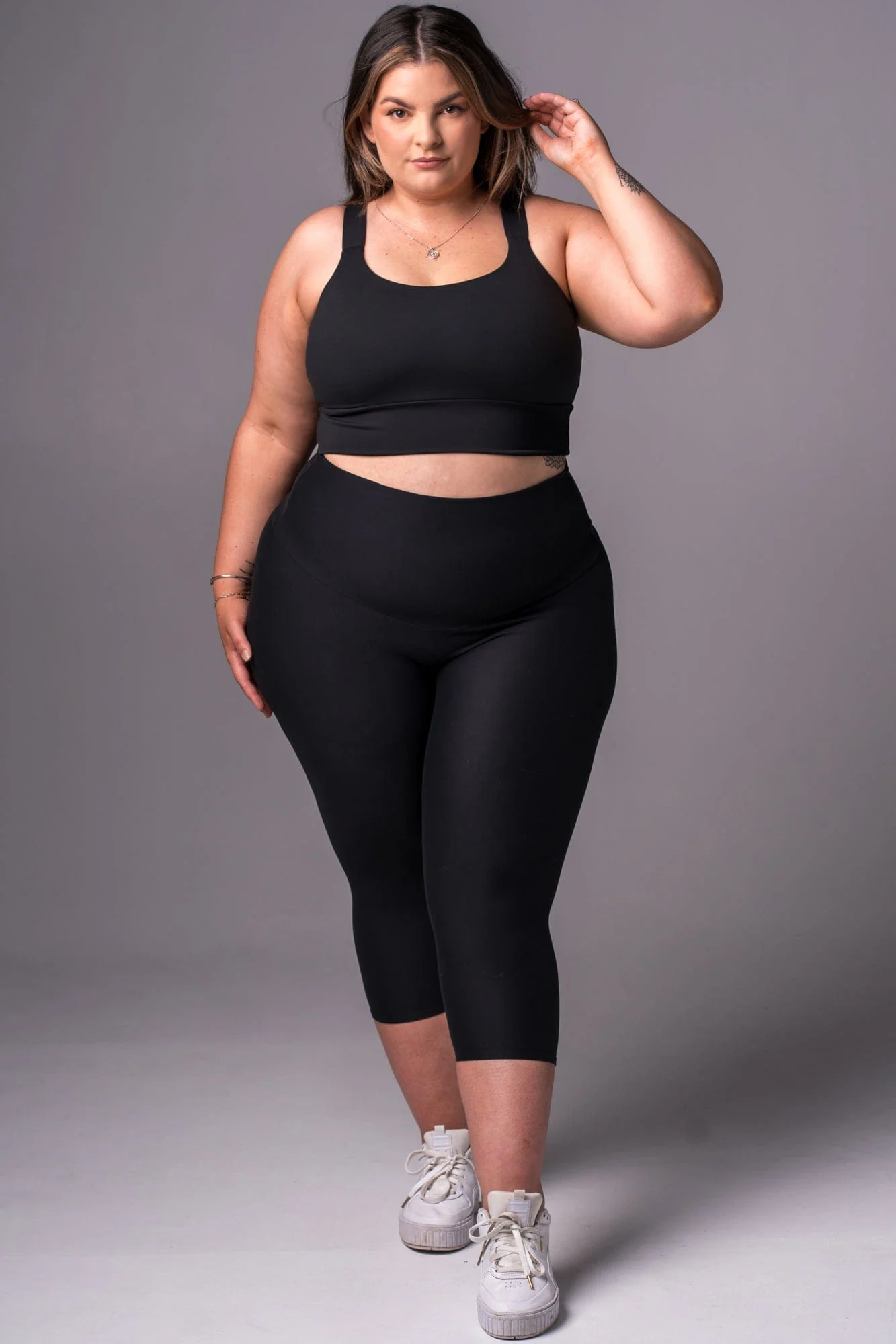 Black Luxe Yoga Crop - Image 7