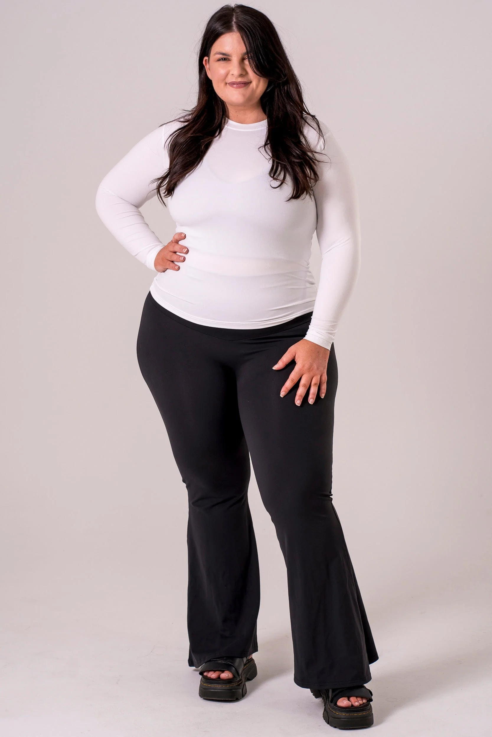 White Fitted Long Sleeve Tee - Image 5