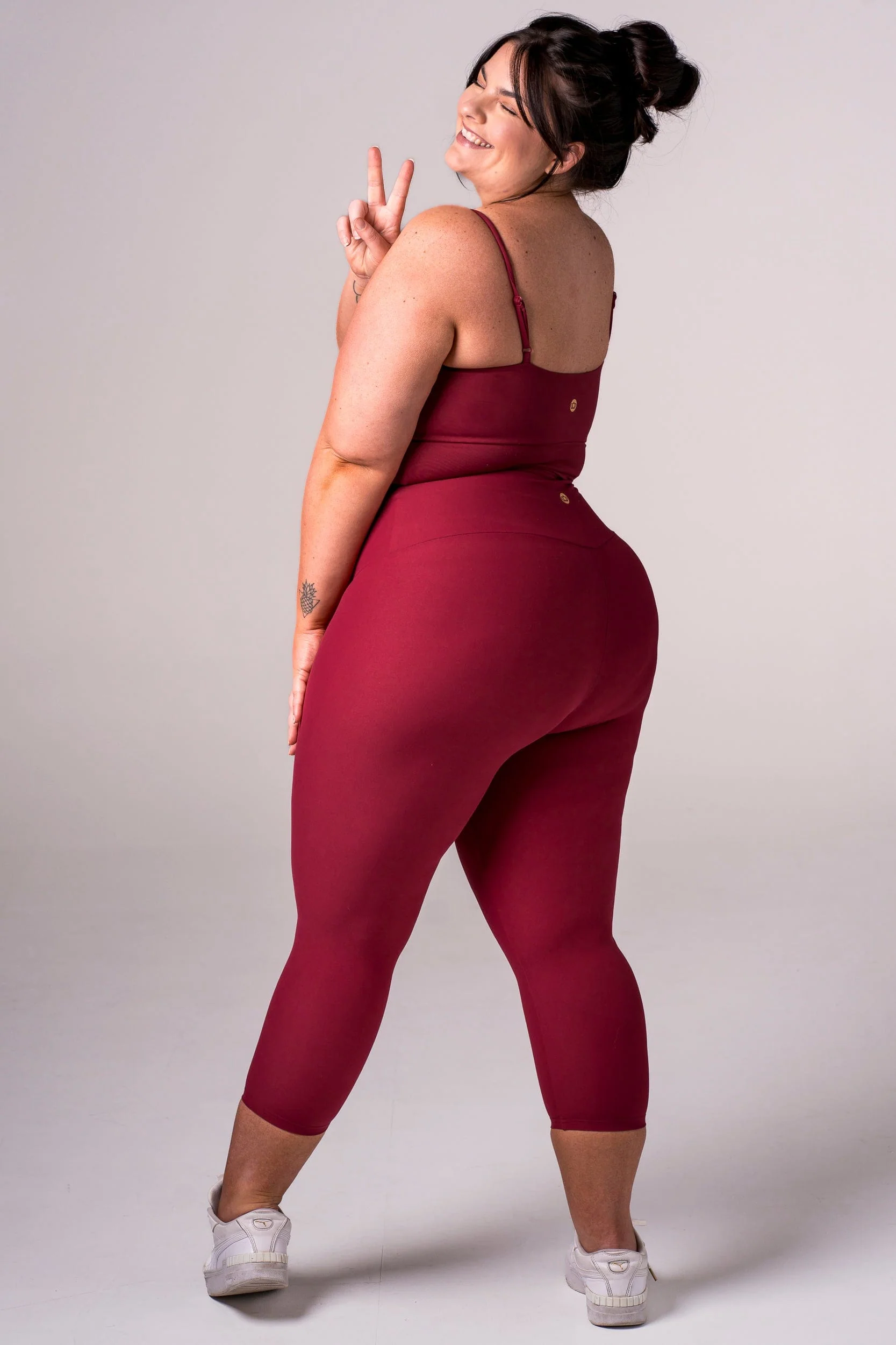 Scarlet Dynamic High Waisted Capri Leggings - Image 5