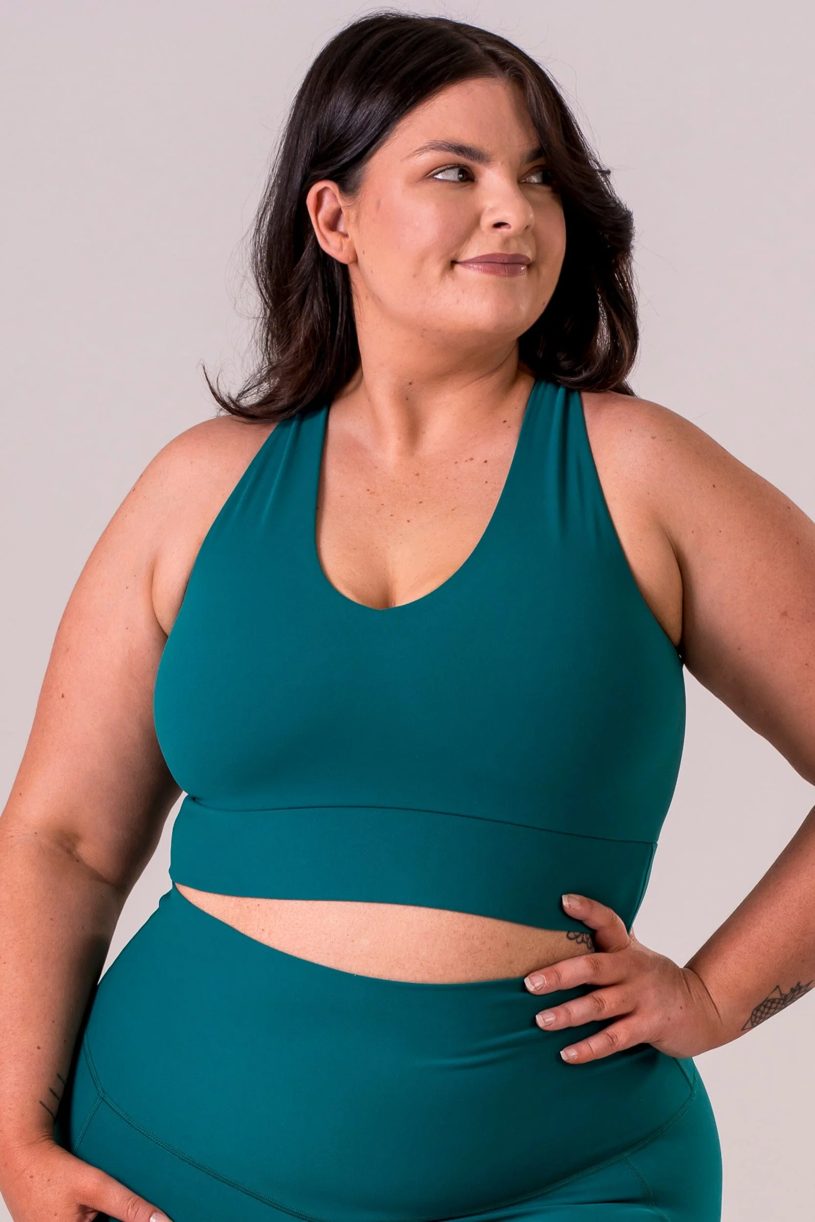 Teal Dynamic Sports Crop - Image 3